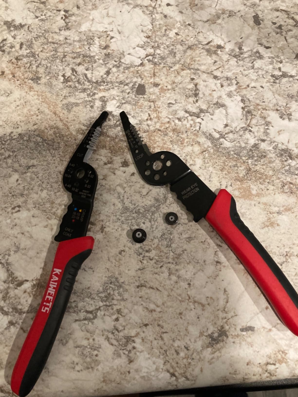 KAIWEETS Wire Stripper 10-22 AWG Wire Splicer Cable Stripper Multipurpose Wire Stripping Tool Electrical Wire Pliers customer photo 2
