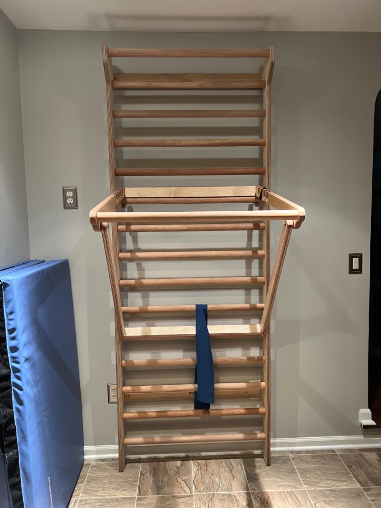 Beyond Balance Personal Training Station: Swedish Ladder Stall Bars with Adjustable Pull-Up Dip Bar Attachment customer photo 1