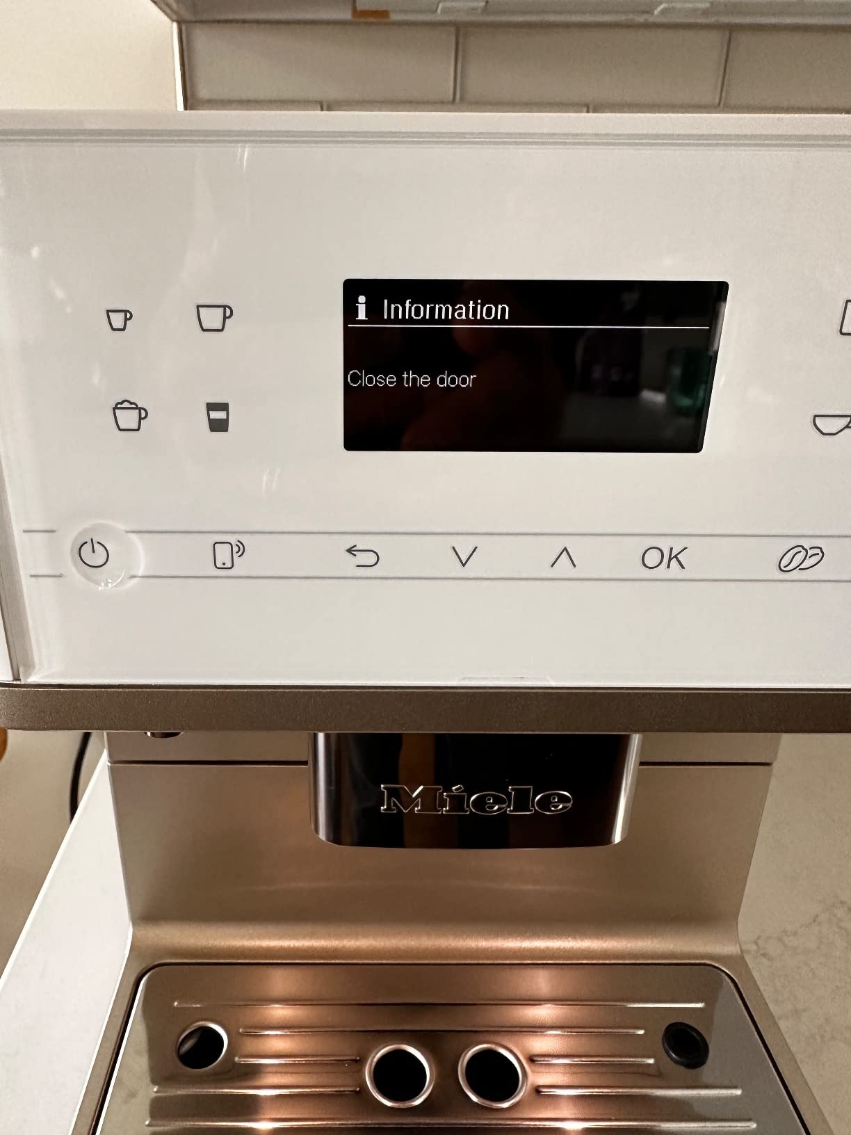 Miele CM 6360 MilkPerfection Automatic Coffee Machine customer photo 1