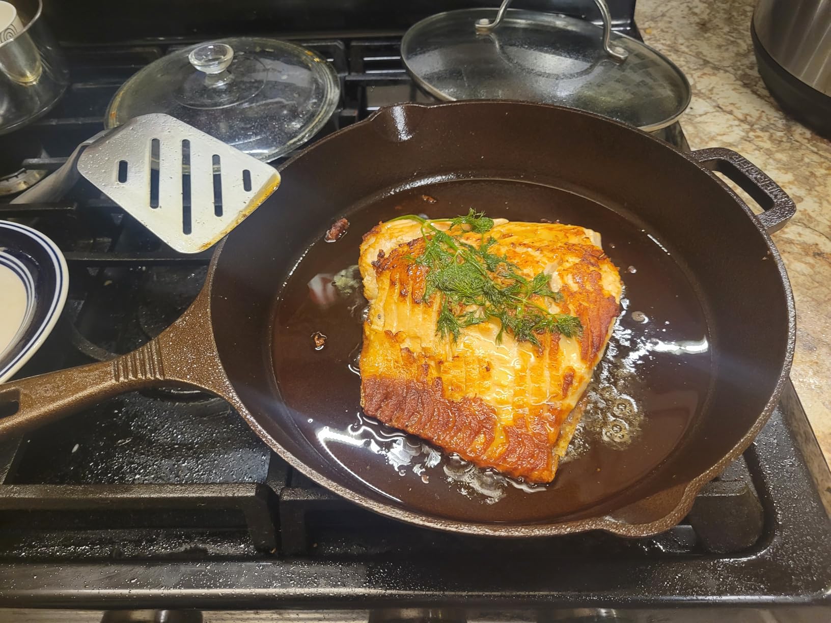 Mercer Culinary Pre-Seasoned Cast Iron Skillet, 8-Inch customer photo 2