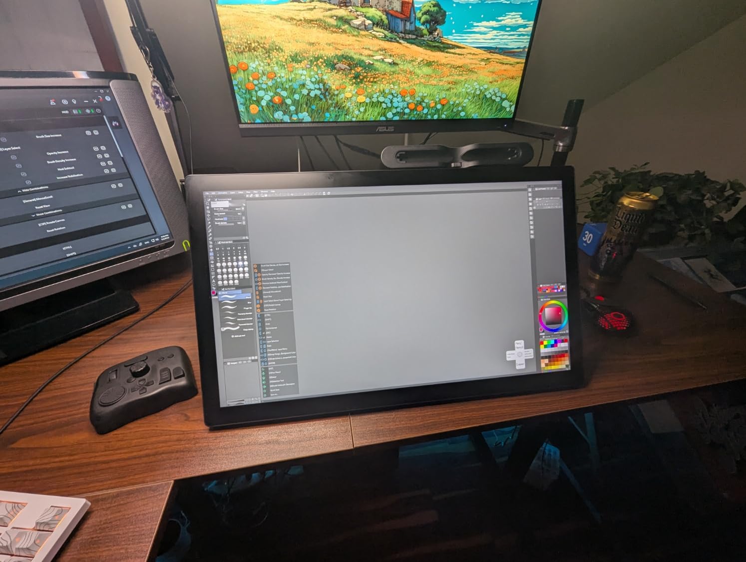 HUION ST100A Adjustable Drawing Tablet Stand for Pen Displays, Adjustable VESA Mount Desk Stand, Suitable for Kamvas 20/22/22 Plus/24/24 Plus and Kamvas Pro 24(4K) customer photo 2