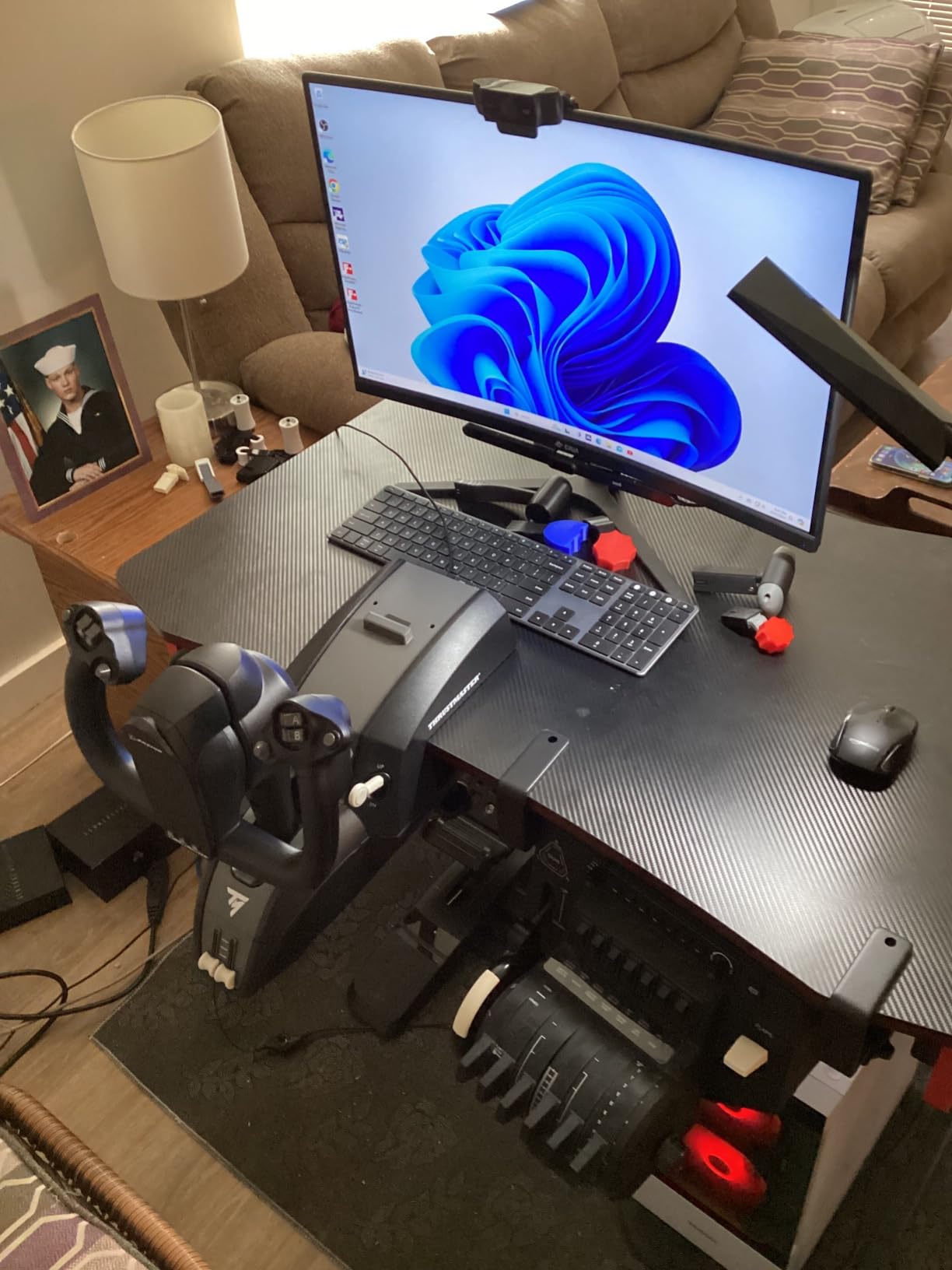 Thrustmaster TCA Yoke PACK Boeing Edition - Yoke & Quadrant Bundle for Xbox Series X|S & PC customer photo 2
