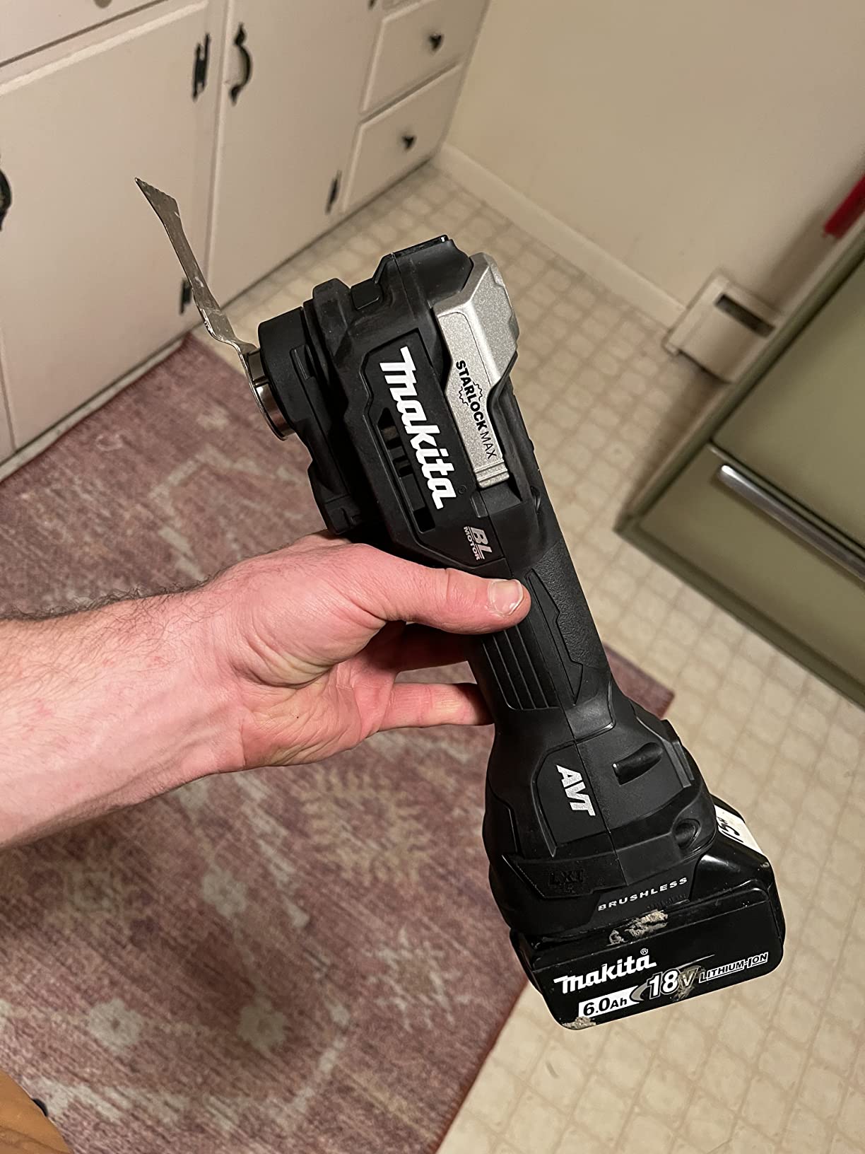 Makita XMT04ZB 18V LXT Lithium-Ion Sub-Compact Brushless Cordless StarlockMax Multi-Tool, Tool Only customer photo 2