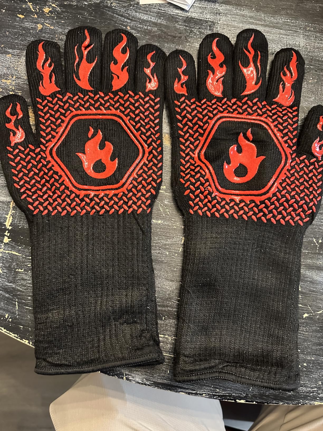 HAMITOR BBQ Grill Gloves : 1472°F High Temp Resistance Fireproof Glove for Grilling Barbecue - Washable Long Oven Mitts Extreme Hot Proof Mittens for Kitchen Cooking Baking customer photo 2