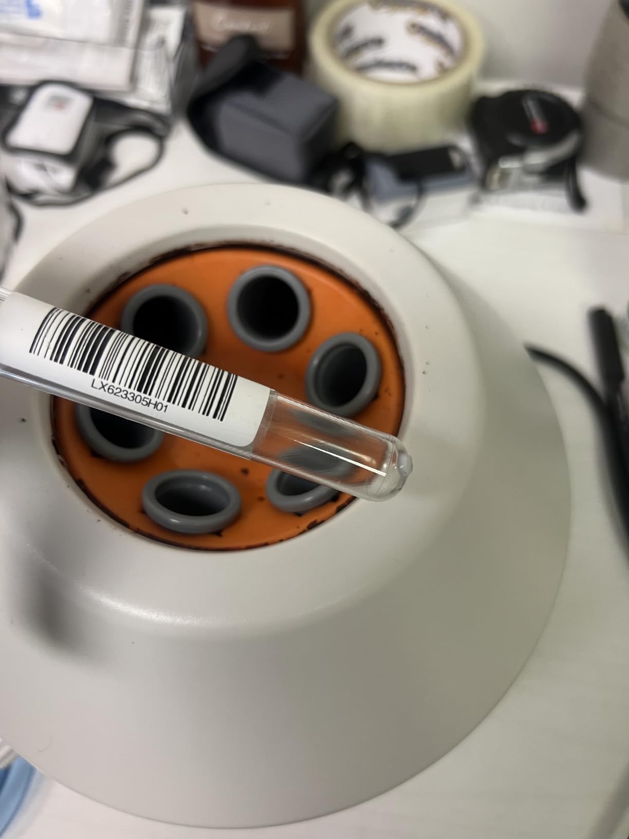 NEWTRY Mini Centrifuge Machine, 10mlX6 Lab Desktop Centrifuges, Electric Centrifuge, 300-4000r/min, 0-60hours (110V US Plug) customer photo 1