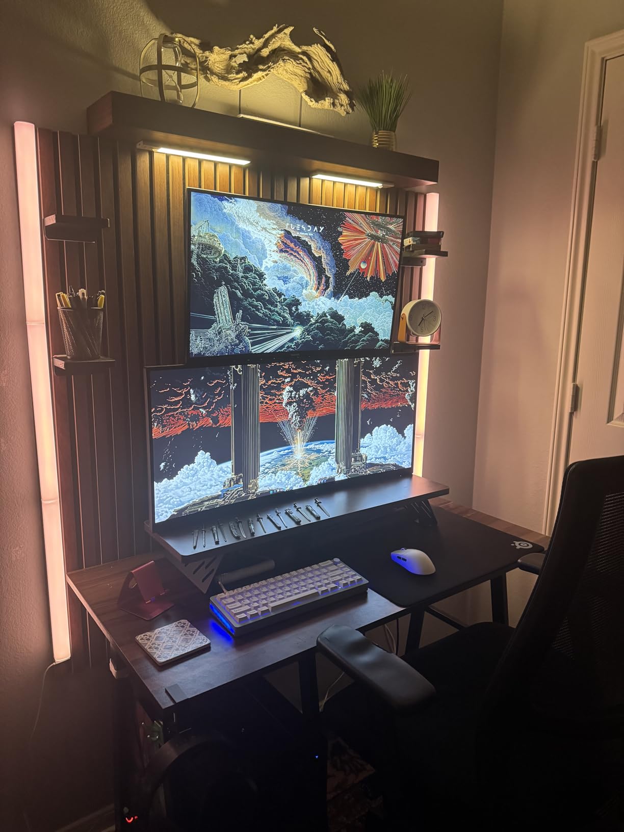 Govee Glide Wall Lights, Smart Gaming Light Bar, Works with SmartThings | RGBIC LED Wall Lamp for Bedroom, DIY, 6 Count Light Bar for Gaming Room(2 Panels Set and 3 Sections/Panel) customer photo 1