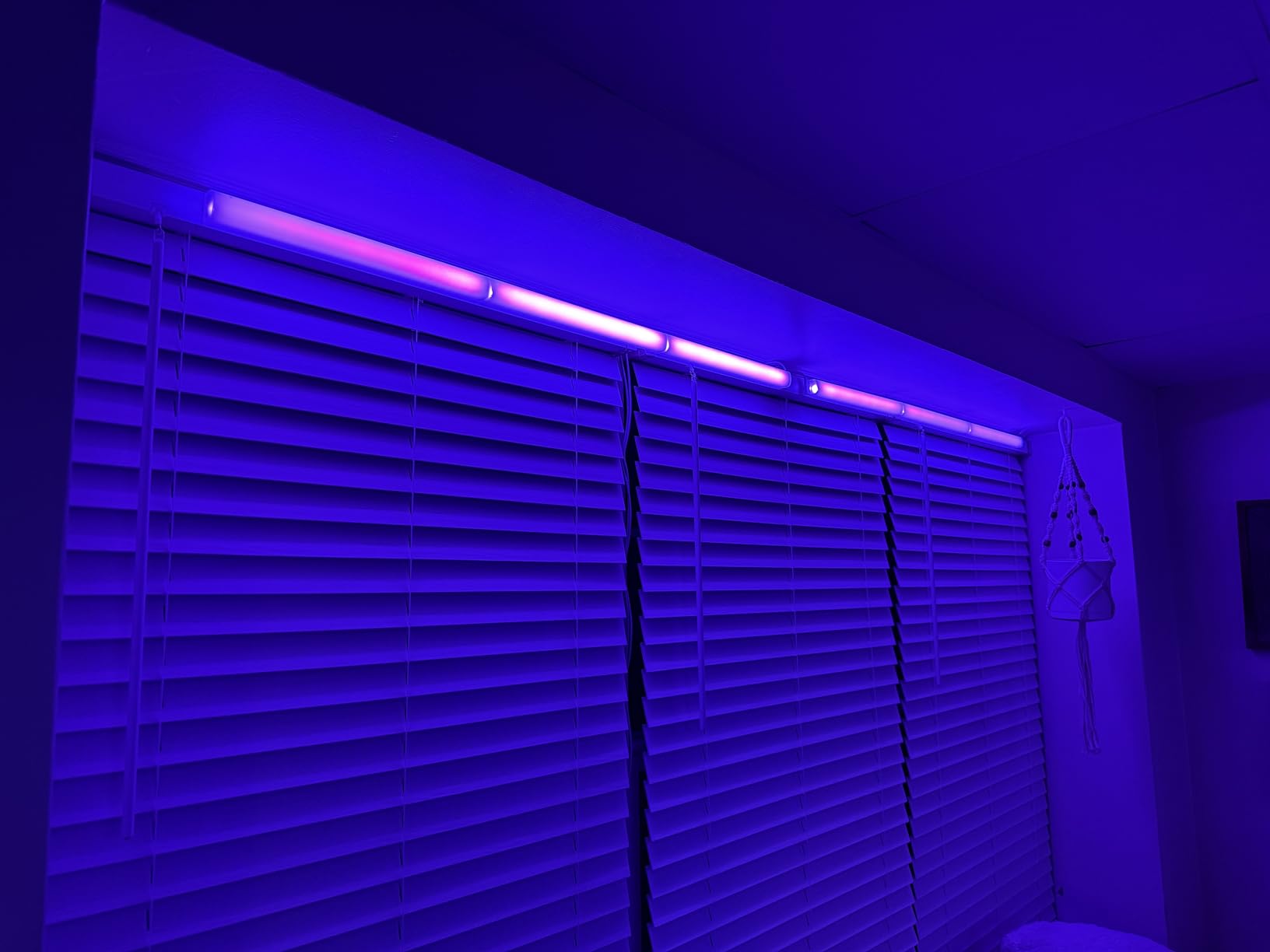 Govee Glide Wall Lights, Smart Gaming Light Bar, Works with SmartThings | RGBIC LED Wall Lamp for Bedroom, DIY, 6 Count Light Bar for Gaming Room(2 Panels Set and 3 Sections/Panel) customer photo 2