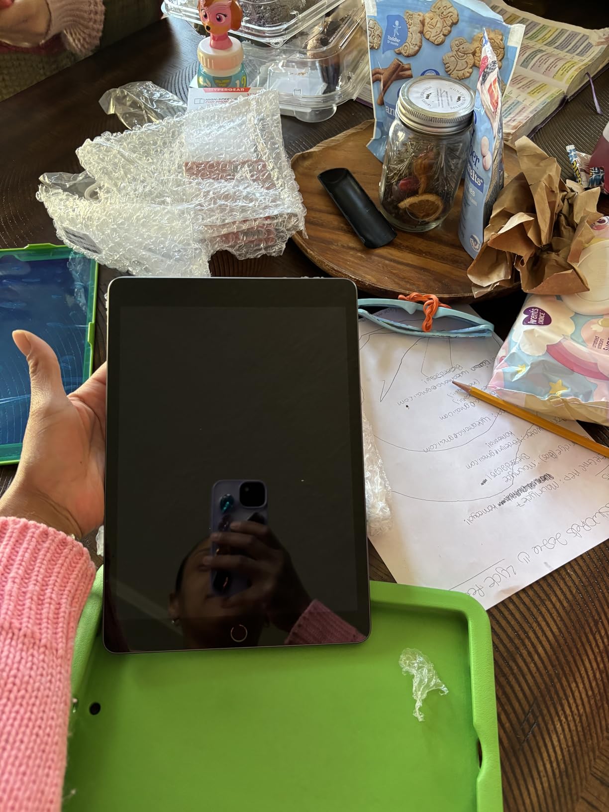 Apple 2021 iPad 10.2-inch, Wi-Fi, 64GB, Silver (Renewed) customer photo 1
