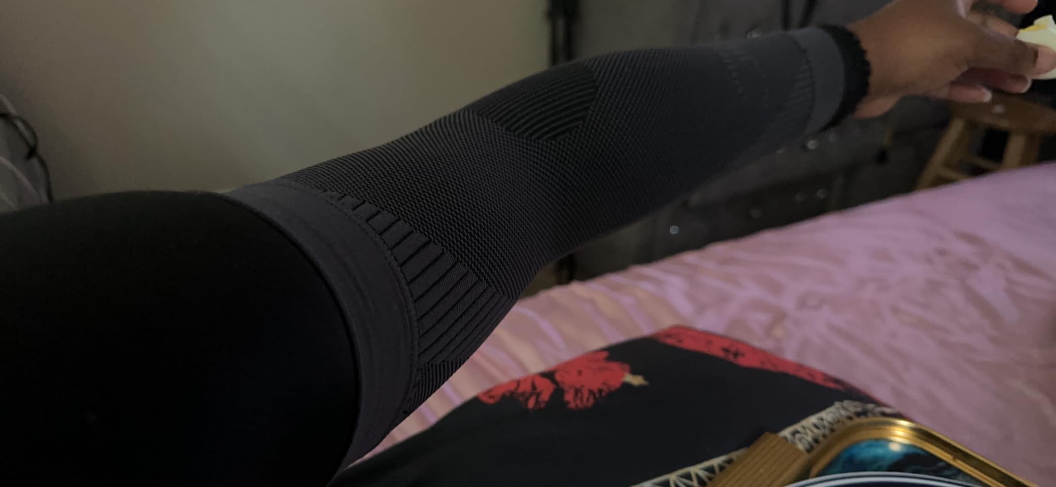 KEKING Compression Arm Sleeves, Pair, Firm 20-30mmHg Graduated Compression Full Arm Support for Recovery, Pain Relief, Tendonitis, Golfers & Tennis Elbow Brace, Workouts Sports - Latex Free customer photo 2