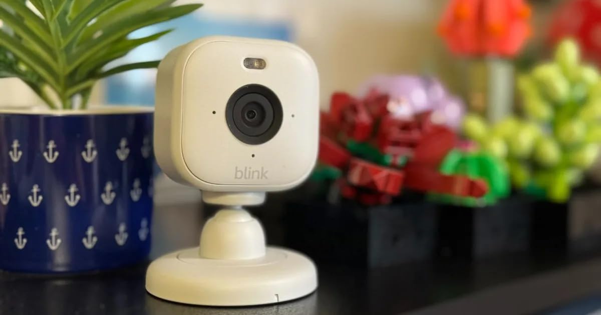 Blink Mini - Compact indoor plug-in smart security camera, 1080p HD video, night vision, motion detection, two-way audio, easy set up, Works with Alexa - 2 cameras (Black) customer photo 2