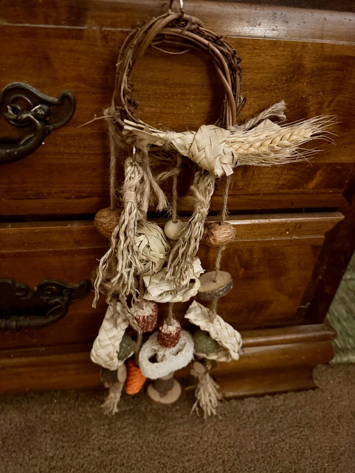 Bissap Bunny Chew Toy, Rabbits Cage Hanging Chew Toys and Treats Grapevine Wreaths Rattan Ring with Snacks for Guinea Pigs Chinchillas Hamsters Rats and Other Small Pets Teeth Grinding customer photo 2