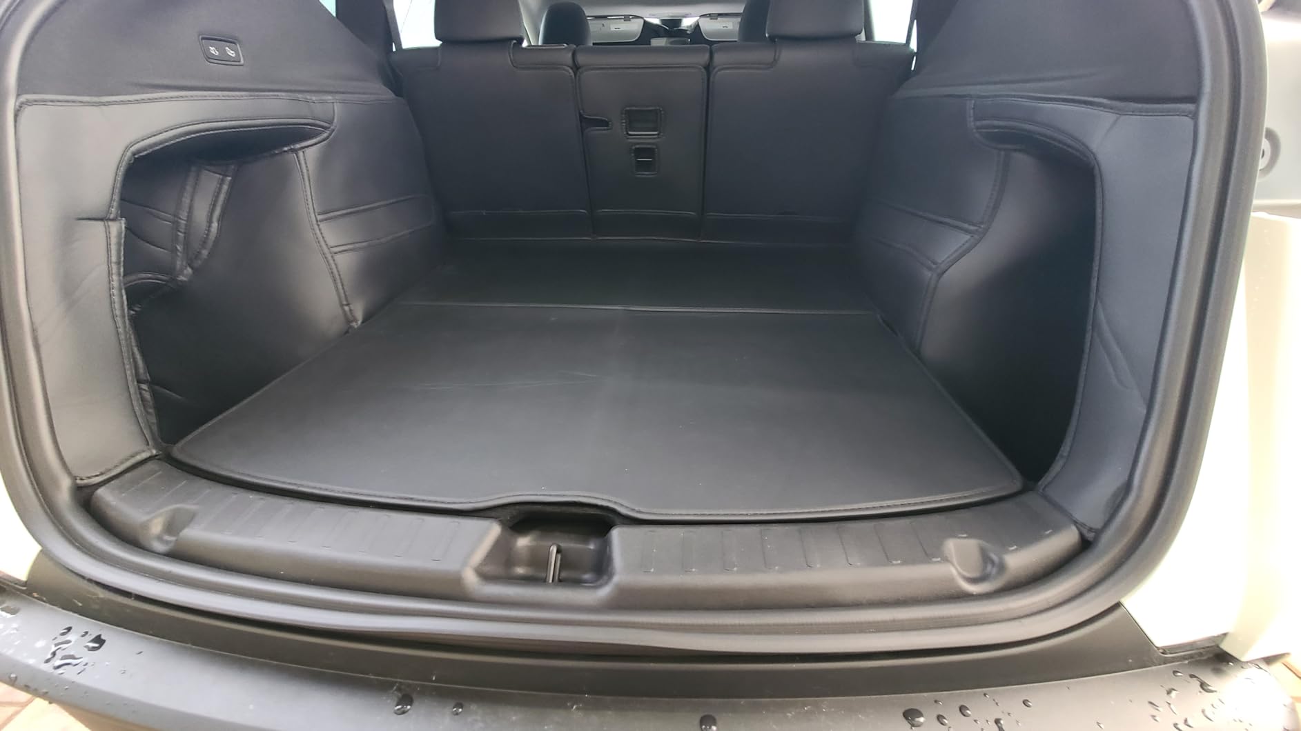 Tesla Model Y Frunk Mats - Leather All-Weather Full Coverage Front Trunk Mat customer photo 2