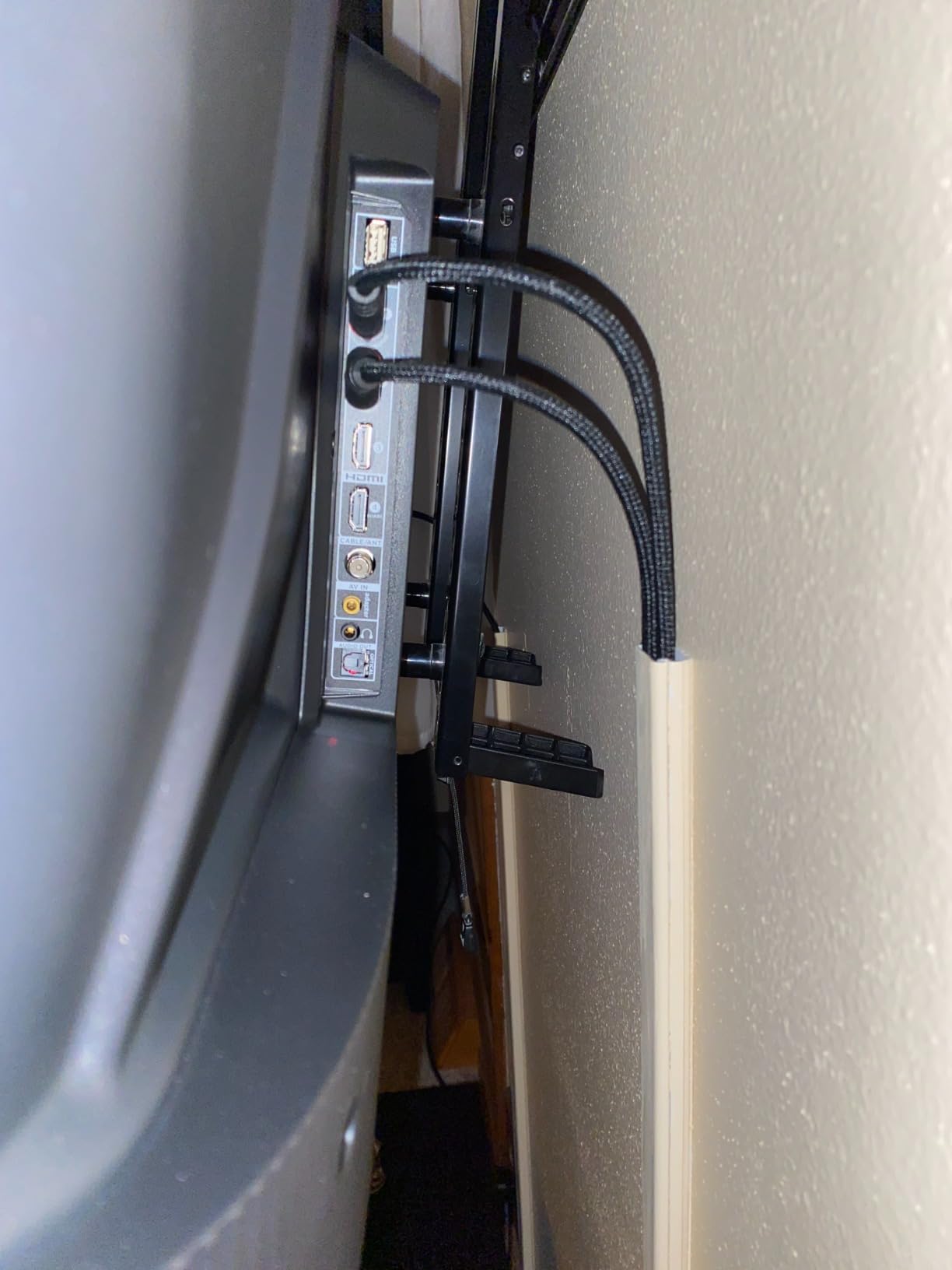 TCL 43