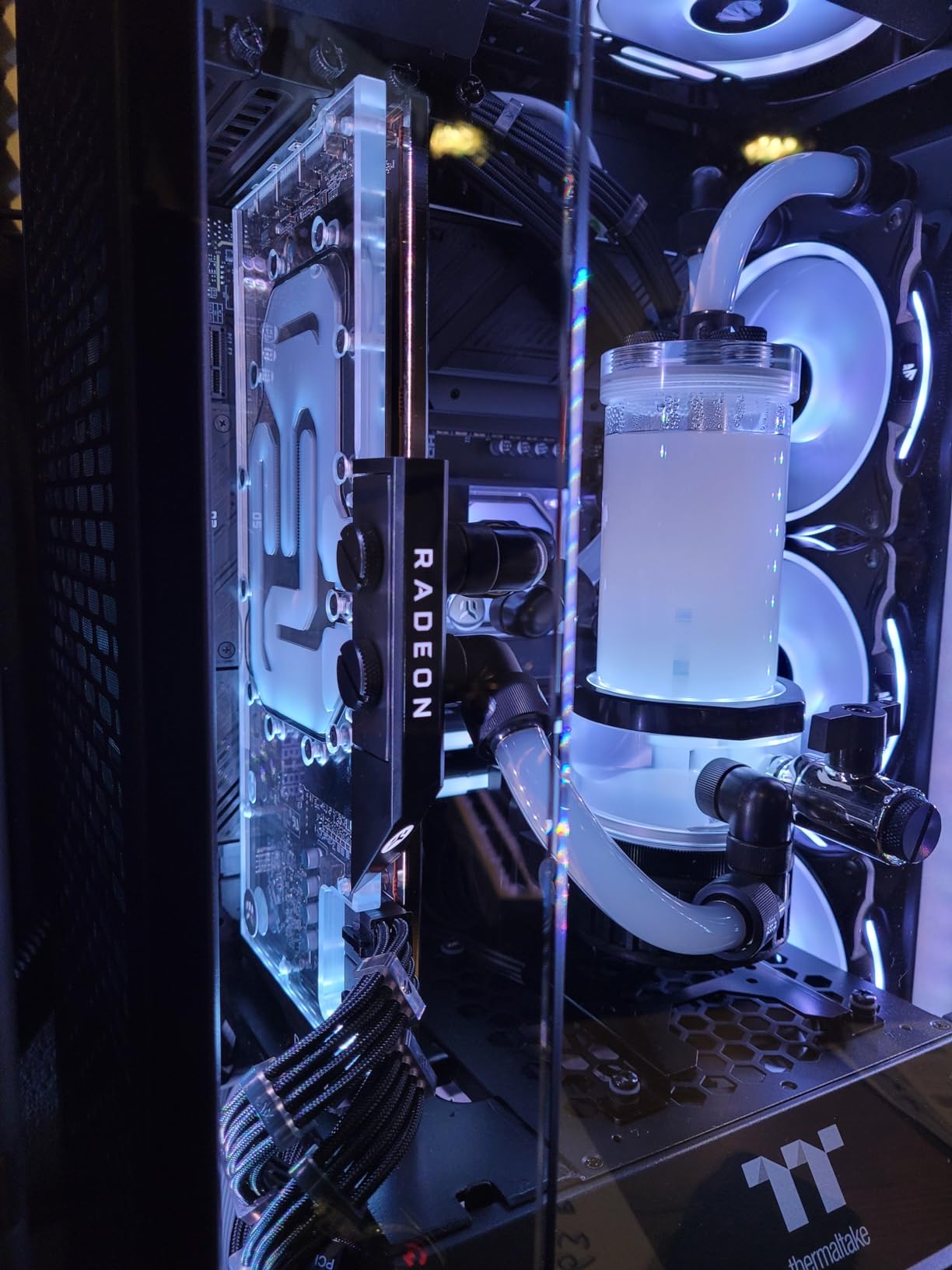 AsiaHorse FS-9002 Pro 120mm RGB Case Fan, 26 LED ARGB and Double LED Lingting Loops, 800-1800rpm Pwm Case Fan with 5V PWM Motherboard Sync/Analog Controller (6 Pack, White) customer photo 2