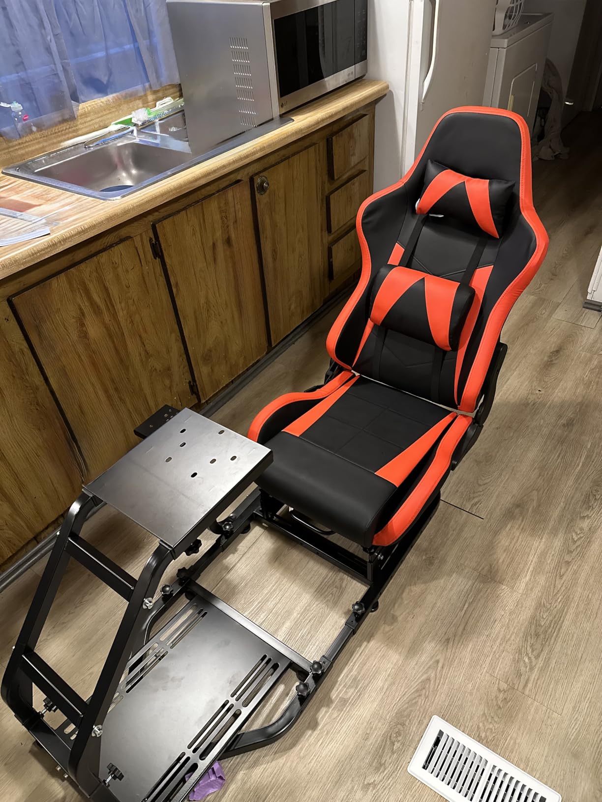 Dardoo G29 Adjustable Gaming Sim Cockpit With Red Seat Fit for Logitech G920 G923, for Thrustmaster T300 Racing Steering Wheel Stand customer photo 1