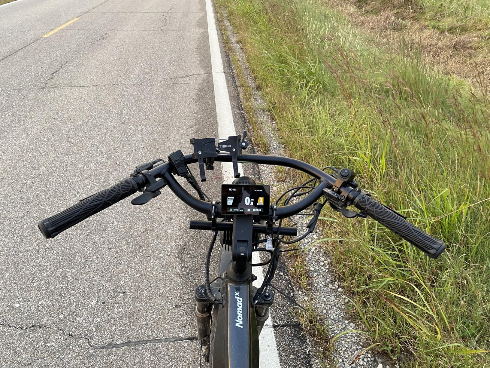 Tiakia Bike Phone Mount Holder, 360° Rotation for 4.5-7 Inch Handlebar customer photo 2