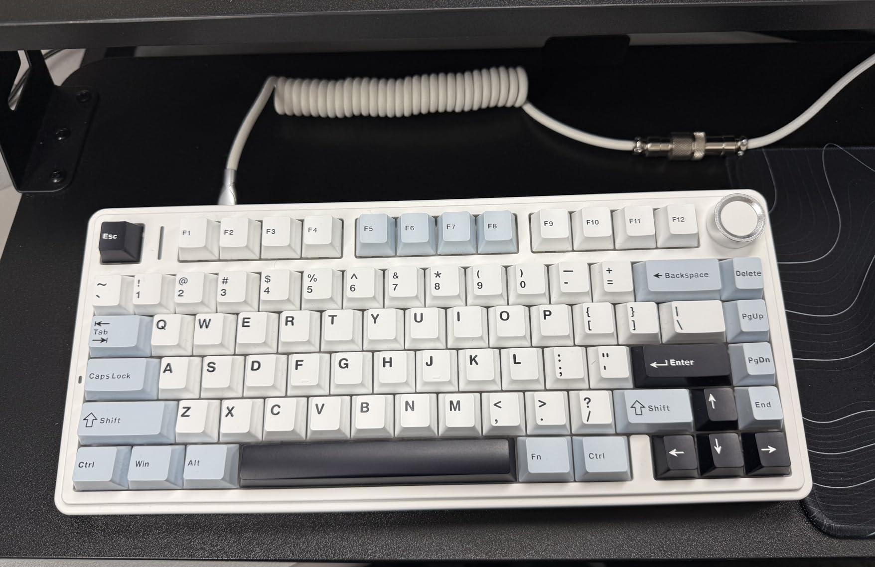 EPOMAKER Mix 1.8m Coiled Keyboard Cable, USB C to USB A TPU Cable for Mechanical Gaming Keyboard, with Detachable Metal Aviator for Custom Keyboard, White customer photo 1