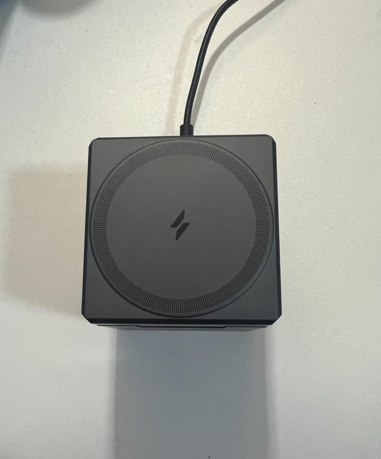Anker MagSafe Charger Stand, iPhone 16 Wireless Charger, 3-in-1 Cube with MagSafe, 15W Foldable Fast Charging Stand, For iPhone 16/15/14/13, Apple Watch 1-8/Ultra, AirPods (30W USB-C Charger Included) customer photo 2