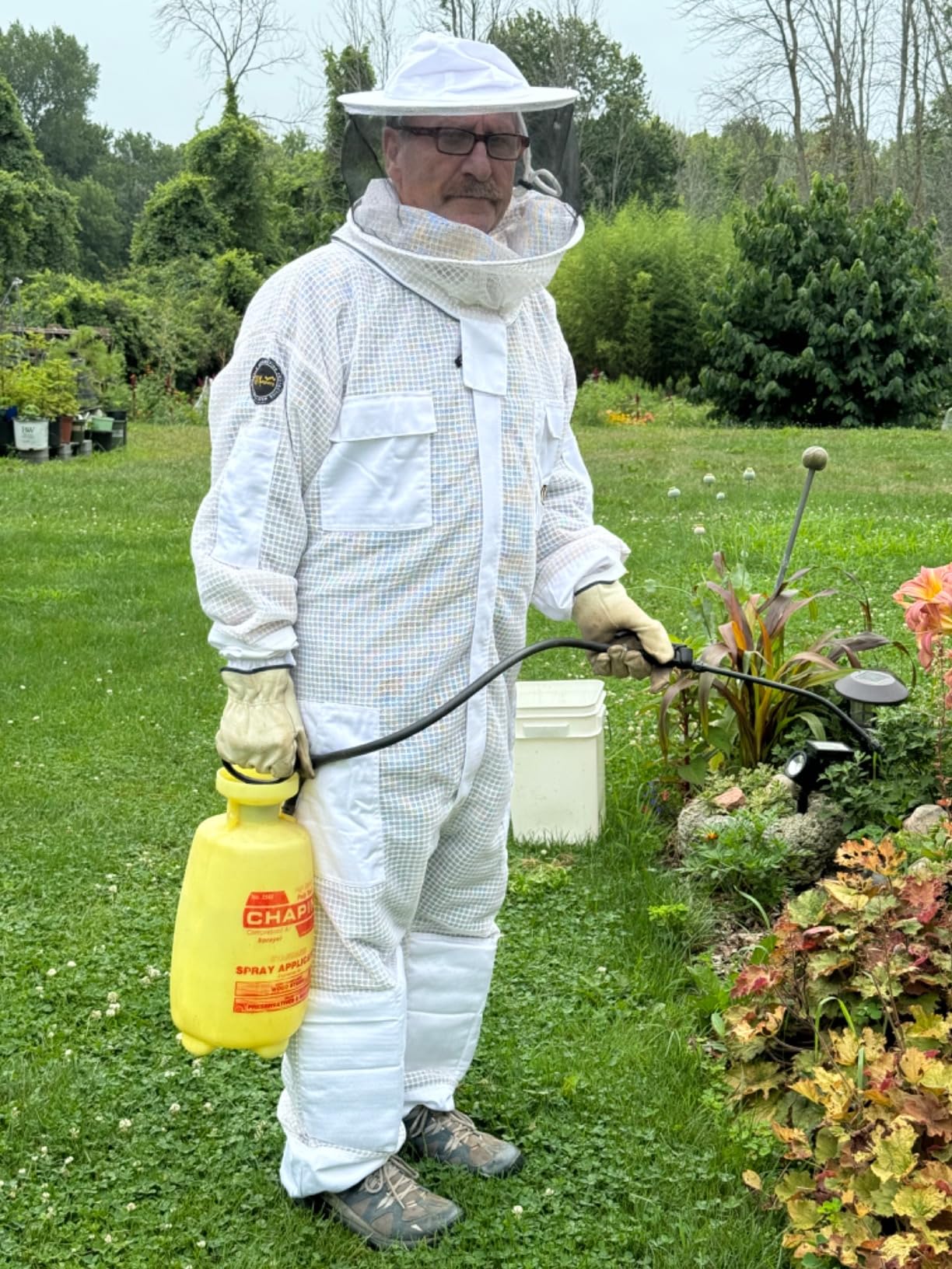 3-Layer Ultra Ventilated Sting Proof Bee Suit for Men & Women - Premium Beekeeping Suit with Bee Gloves & Two Detachable Beekeeping Veils (White L) customer photo 2