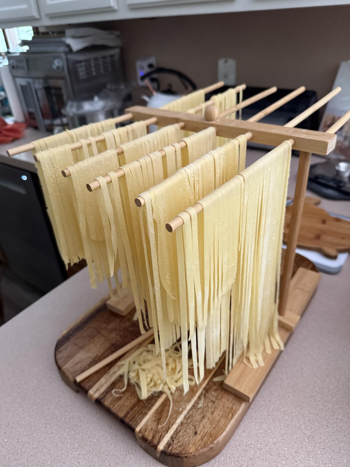 Bamboo Pasta Drying Rack with Transfer Wand and 12 Bars, Easy to Transfer for Drying Pasta and Cooking, Special Suspension Design for Large Storage customer photo 2