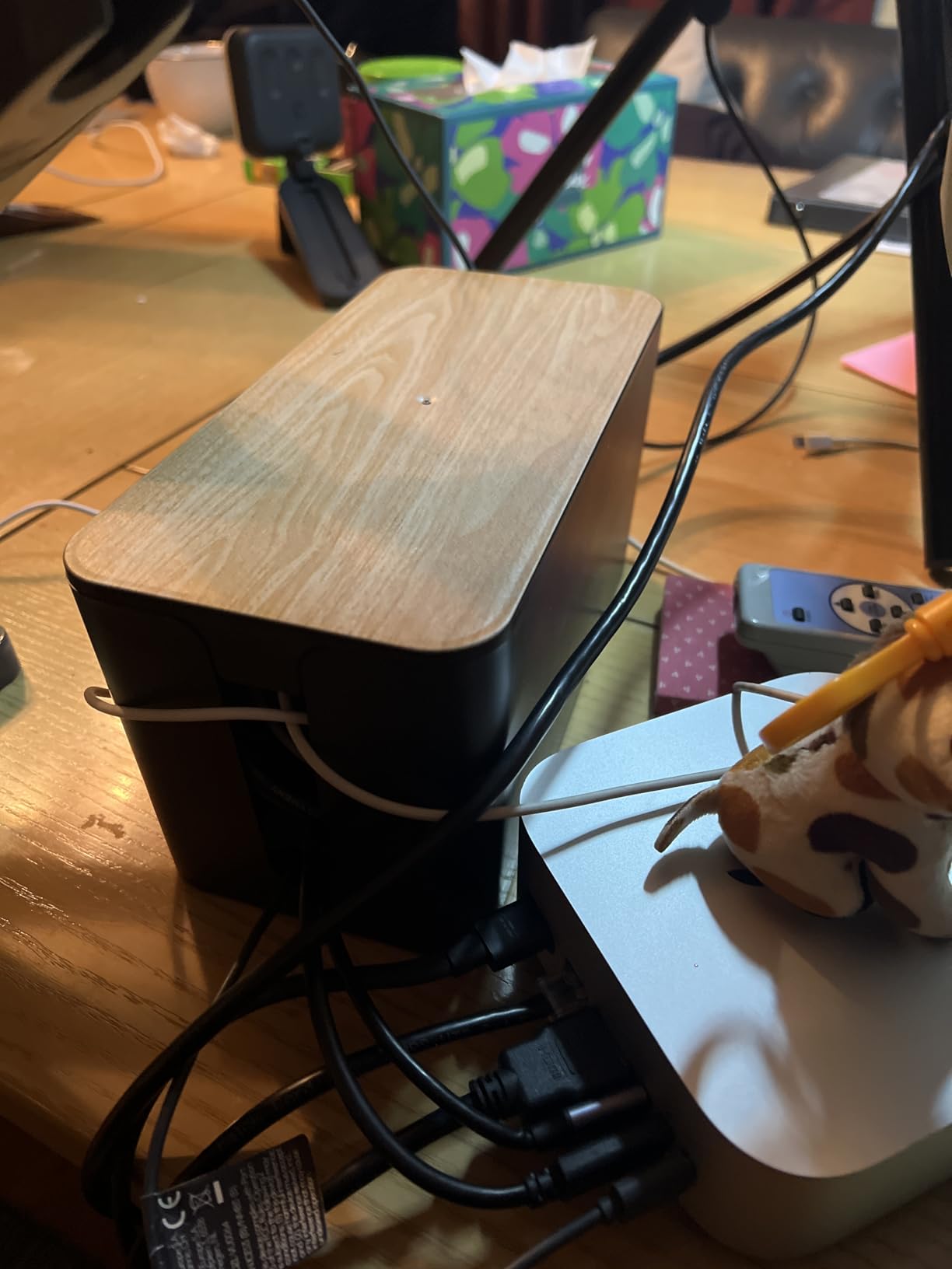 YUANYE Cable Management Box Cable Management Kit for Power Strip to Hide Wires customer photo 2