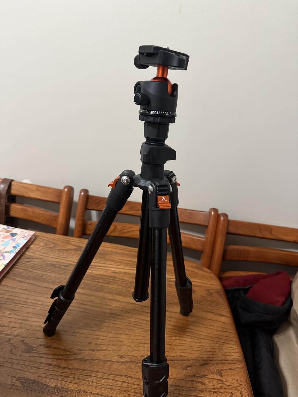 K&F CONCEPT 64 inch/163 cm Camera Tripod, Lightweight Travel Outdoor DSLR Tripods with 360 Degree Ball Head Load Capacity 17.6 lbs/8 kg, Cellphone Clip for Smartphone Live Streaming Vlog O234A1+BH-36 customer photo 1