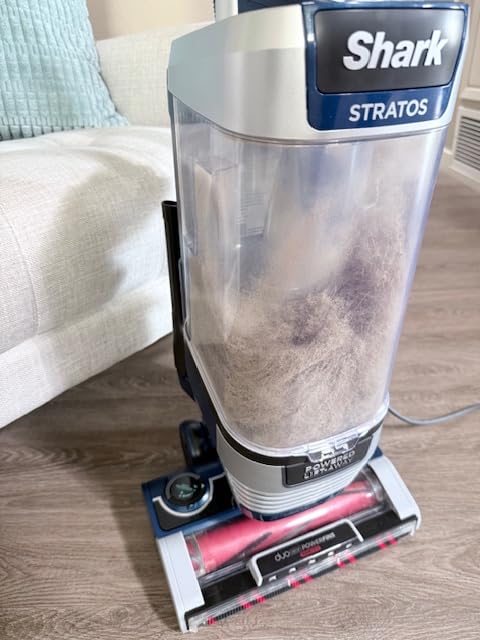 Shark AZ3002 Stratos Upright Vacuum with DuoClean PowerFins, HairPro, Powered Lift-Away, Self-Cleaning Brushroll, Navy customer photo 2