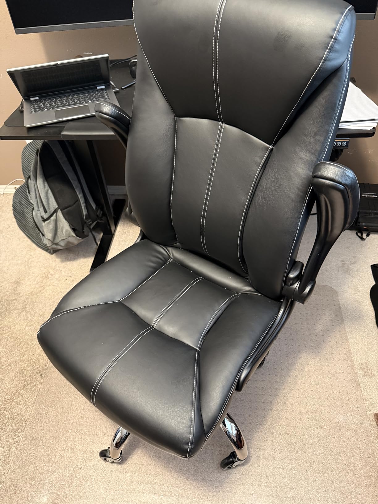 Big and Tall Office Chair for Heavy People, 500LBS High Back Extra Wide Executive PU Leather Office Chair with Flip-Up Armrests, Quiet Rubber Wheels, Comfortable Home Office Desk Chair customer photo 1