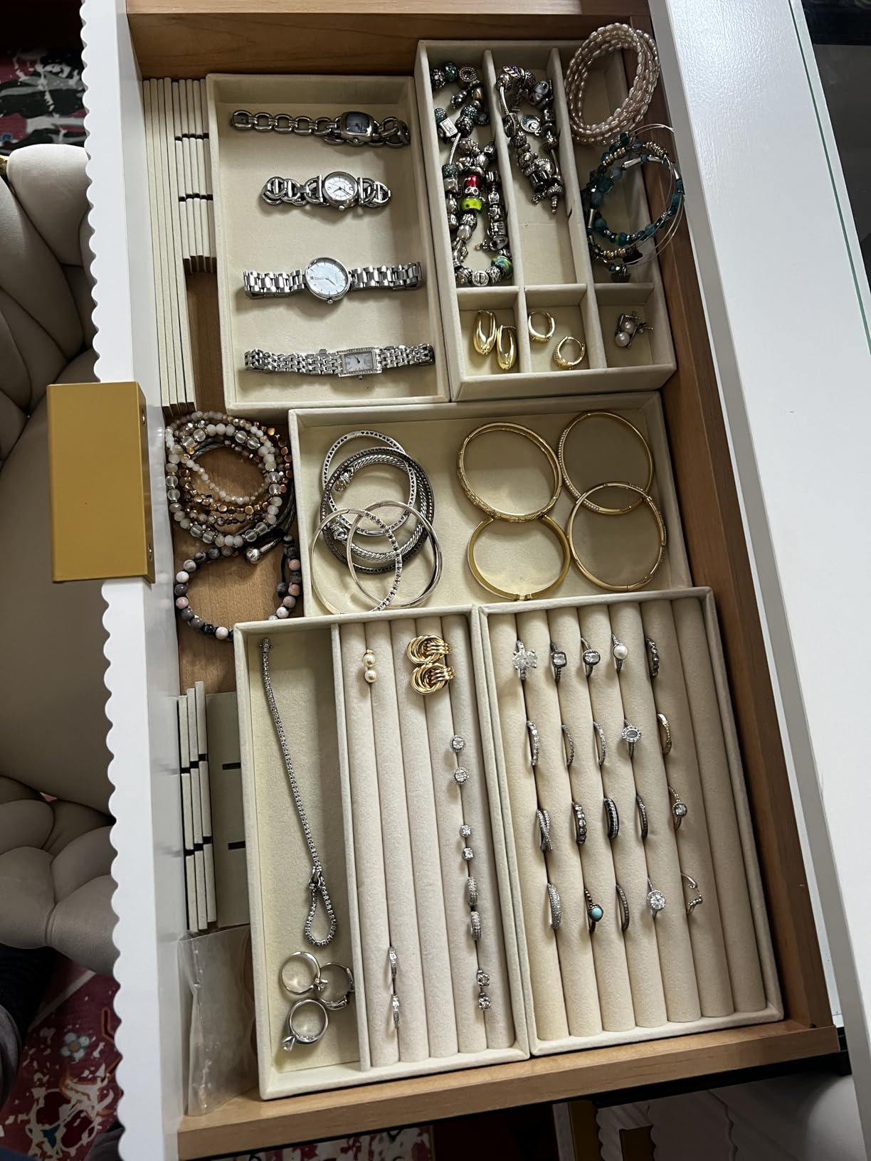 Frebeauty Jewelry Organizer Tray,Stackable Velvet Jewelry Trays,Drawer Inserts Earring Organizer For Women Jewelry Storage Display Case for Rings Stud Necklaces,Set of 9(Beige) customer photo 2
