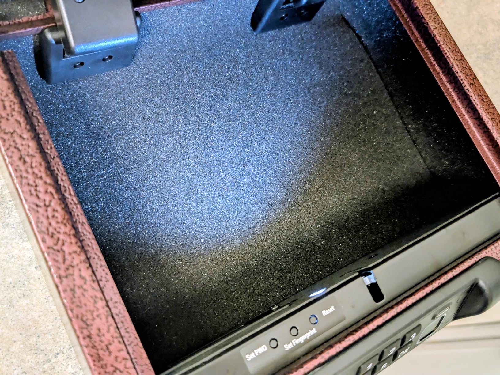 BILLCONCH Gun Safes Biometric Gun Safe Portable Pistol Safes Electronic Lock Box Key Access with LED Light Silent Mode Bedside Gun Safe for Pistols customer photo 2