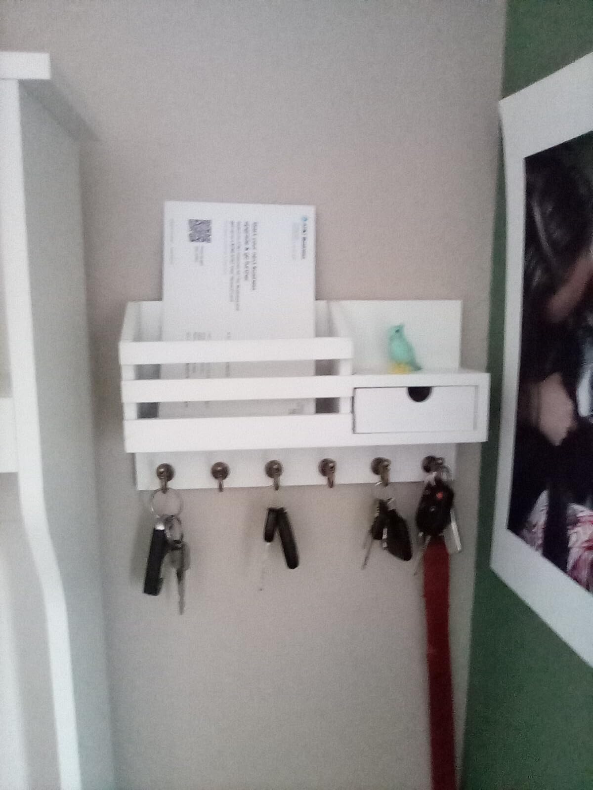 FifthQuarter Key and Mail Holder for Wall, Mail Organizer Wall Mount with 6 Hooks and Storage Drawer, Easy Installation Key Rack for Entryway and Home Decor (A-Black) customer photo 1
