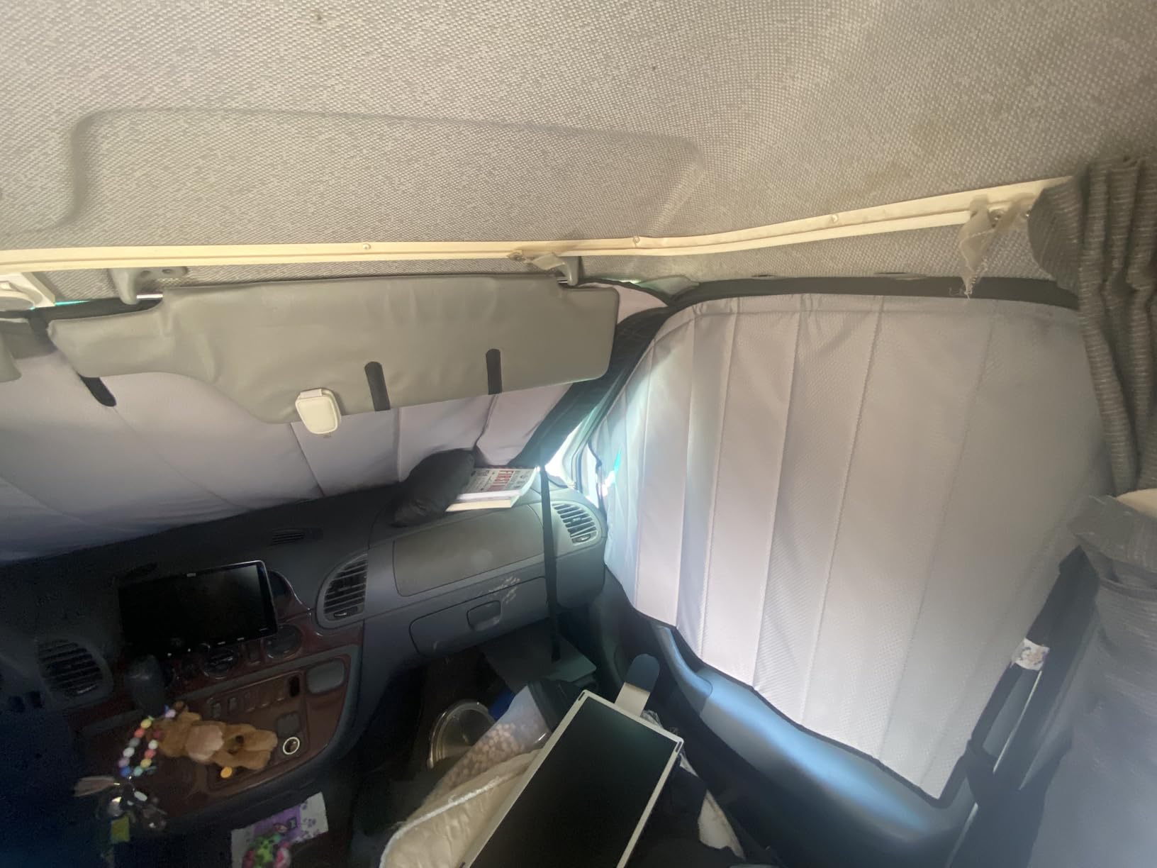 Living in a Bubble Insulated Blackout Windshield Cover for Mercedes Sprinter NCV3 & VS30, 2007-Current customer photo 1