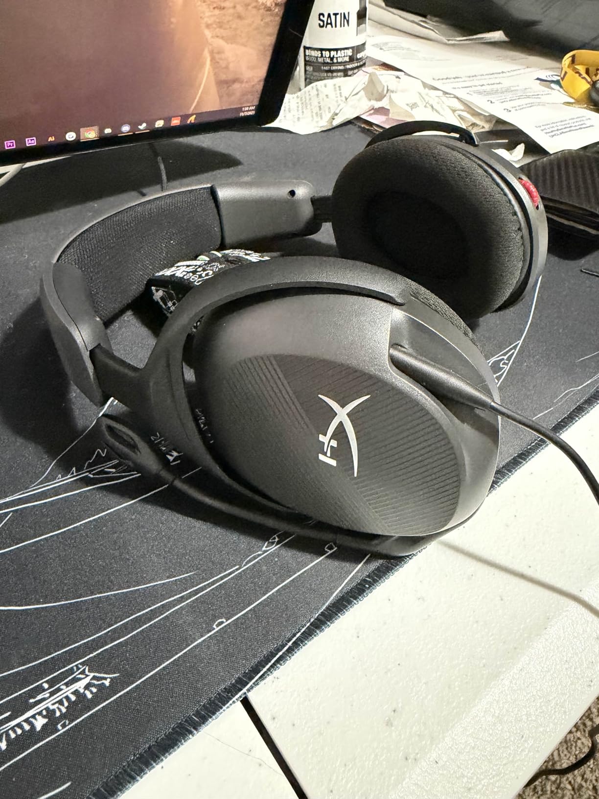 HyperX Cloud Stinger 2 Gaming Headset - DTS Headphone:X Spatial Audio - Lightweight Over-Ear Headset with mic - Swivel-to-Mute Function - 50mm Drivers - PC Compatible - Black customer photo 1