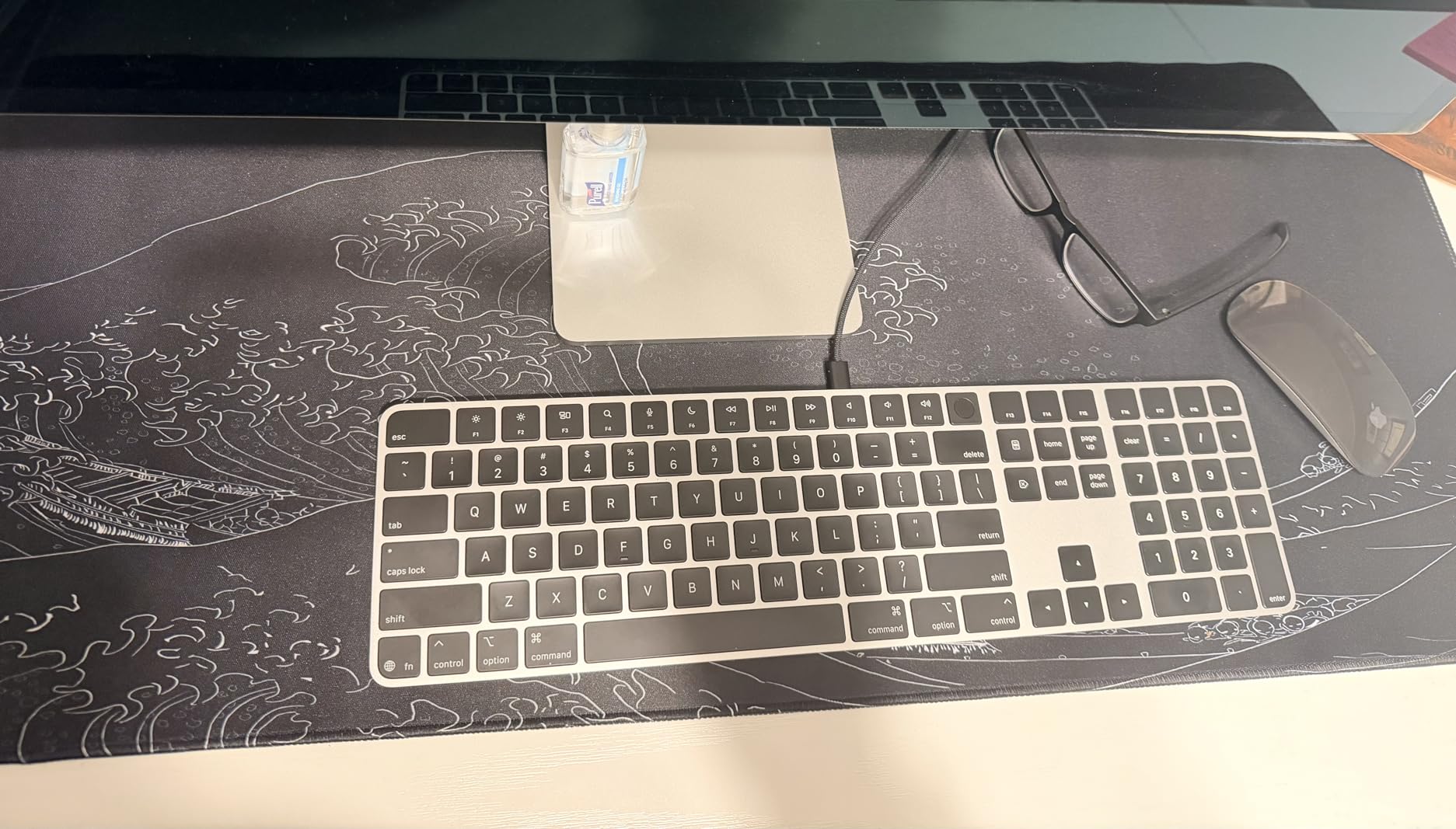 Japanese Sea Wave Large Mouse Pad, Anime Black Gaming, Extended Kanagawa Mat Desk Pad, 3mm Thick Long Non-Slip Rubber Base Mice Pad, 31.5 X 11.8 Inch customer photo 1