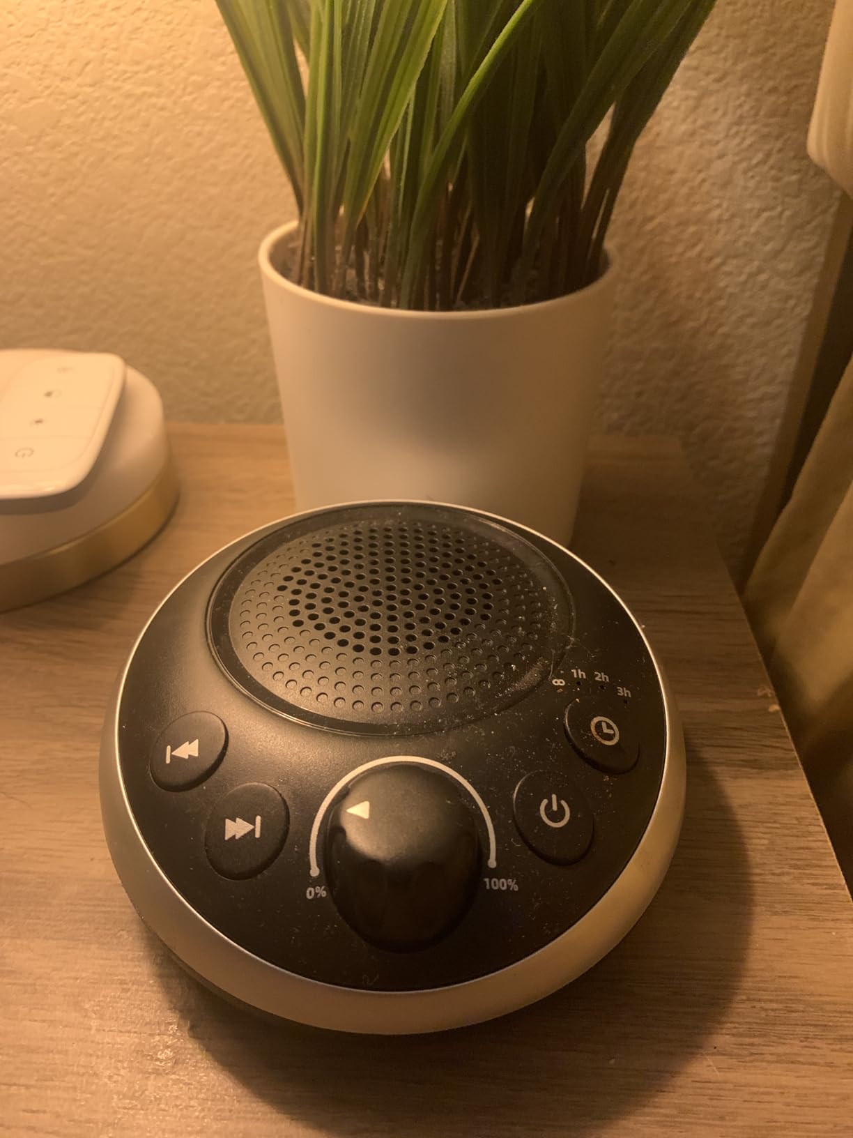 Sound Machine Loud White Noise Machine Nonstop Brown Noise Sleep Machine 30 Soothing Sounds for Baby Kids Adults Pink Noise Sounds Machine 36-Level Vol 4 Timer Memory Function for Home Travel Office customer photo 1