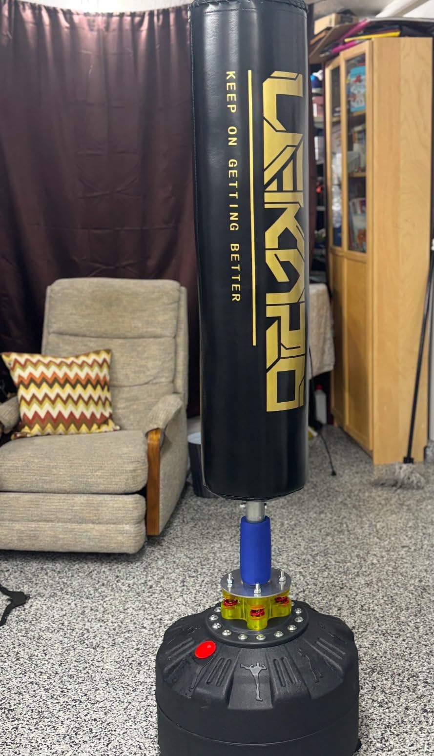 LEKÄRO Freestanding Punching Bag with Boxing Gloves customer photo 1