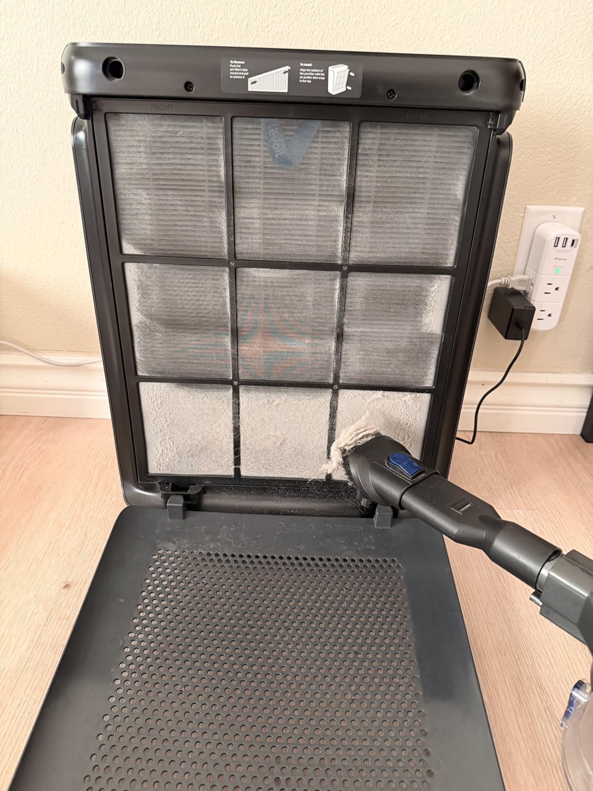 LEVOIT Air Purifiers for Home Large Room Up to 1875 Ft² with Washable Pre-Filter, AHAM VERIFIDE, Air Quality Monitor, HEPA Sleep Mode for Allergies, Pet Hair in Bedroom, Vital 200S-P, White customer photo 2