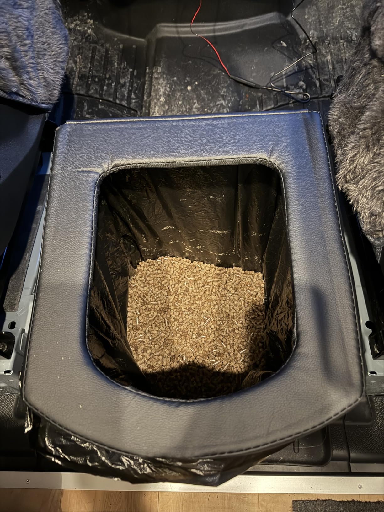 Ann Katy Upgrade XL Portable Toilet for Adults, Extra Large Camping Toilets customer photo 1
