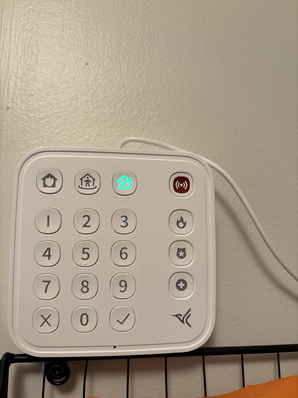 Arlo Home Security System - Wired Keypad Sensor Hub, (2) 8-in-1 Sensors, 24/7 Professional Monitoring- No Contract Required, DIY Installation, Alarm System for Home Security customer photo 1