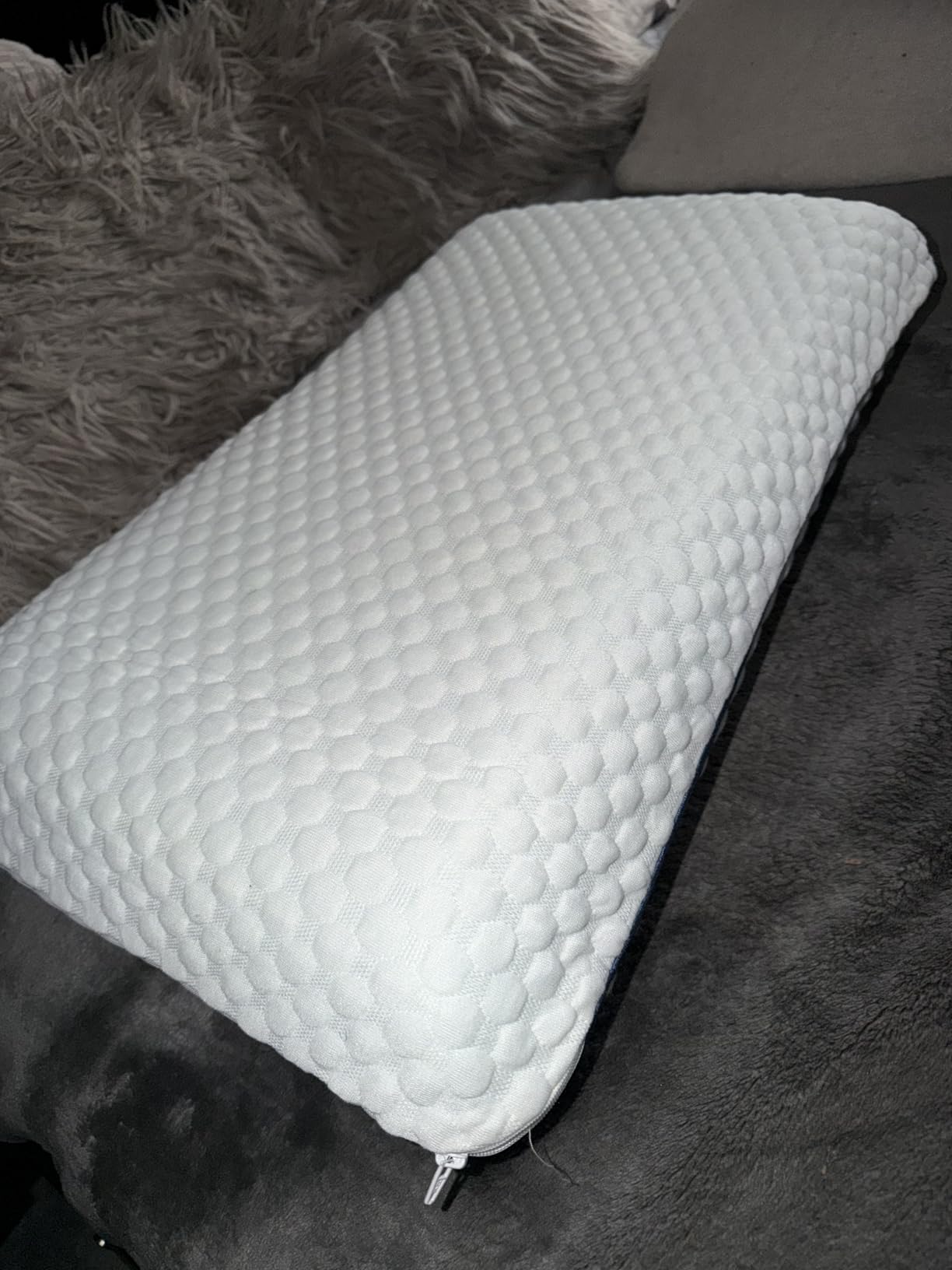 WEEKENDER Gel Memory Foam Pillow - Queen Size - 2-Pack - Medium Firm Feel - Neck & Shoulder Support - For Back & Side Sleepers - Home, Hotel, & Hospital Essentials customer photo 2