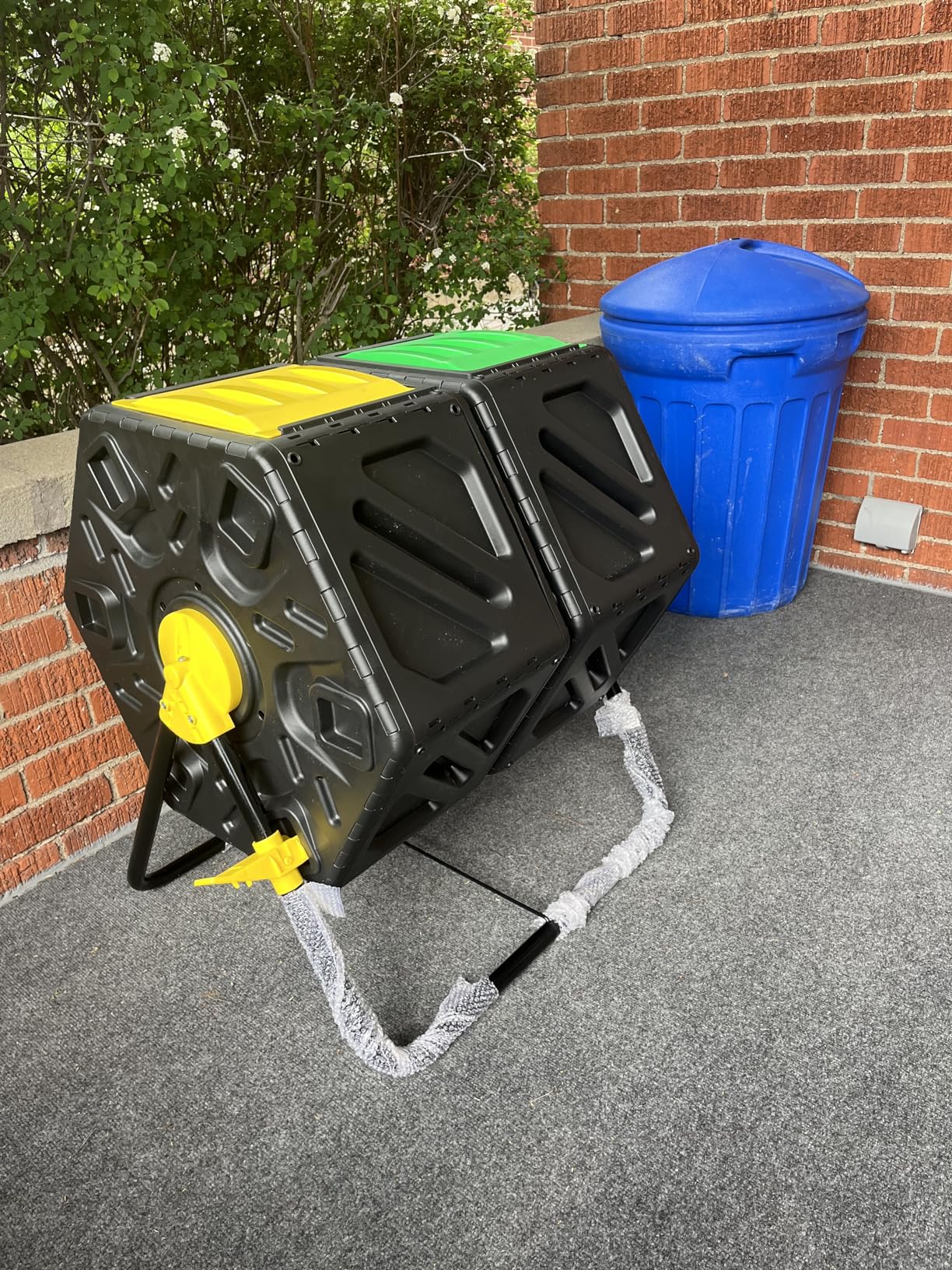 18.5 Gallon Compact Single Room Outdoor Garden BPA Free Compost Tumbler-All Season-Heavy Duty Composter customer photo 1