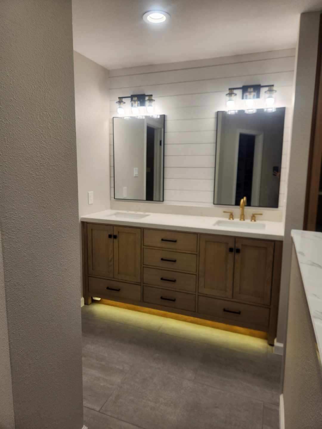ARIEL Cambridge 72-inch Bathroom Vanity with Sink, Solid Wood, 2-inch Italian Carrara Marble Countertop, Double Rectangular Porcelain Sink, 4 Soft Closing Doors, 6 Dovetail Drawers, White customer photo 2