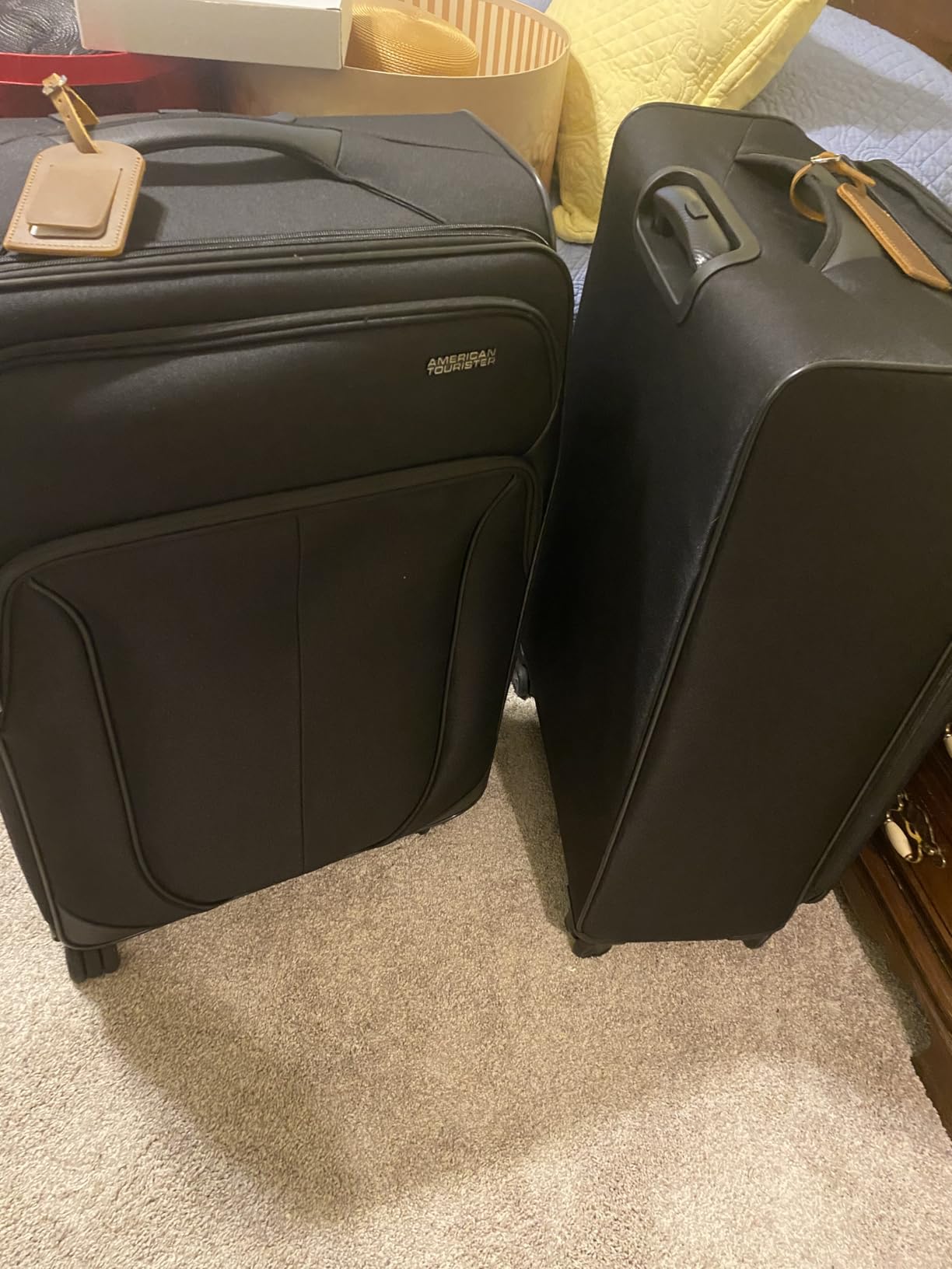 American Tourister 4 KIX 2.0 Expandable Softside Luggage with Spinner Wheels, 20 Inch, Black customer photo 1