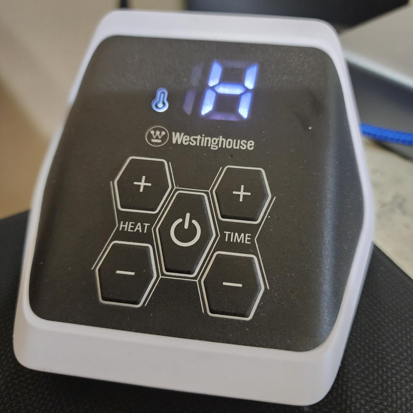 Westinghouse Heated Blanket King Size, Soft Flannel to Sherpa Electric Blanket with 10 Heating Levels, 1-12 Hours Auto Shut Off, Fast Heating, Machine Washable, 100x90 Inch, Charcoal customer photo 1