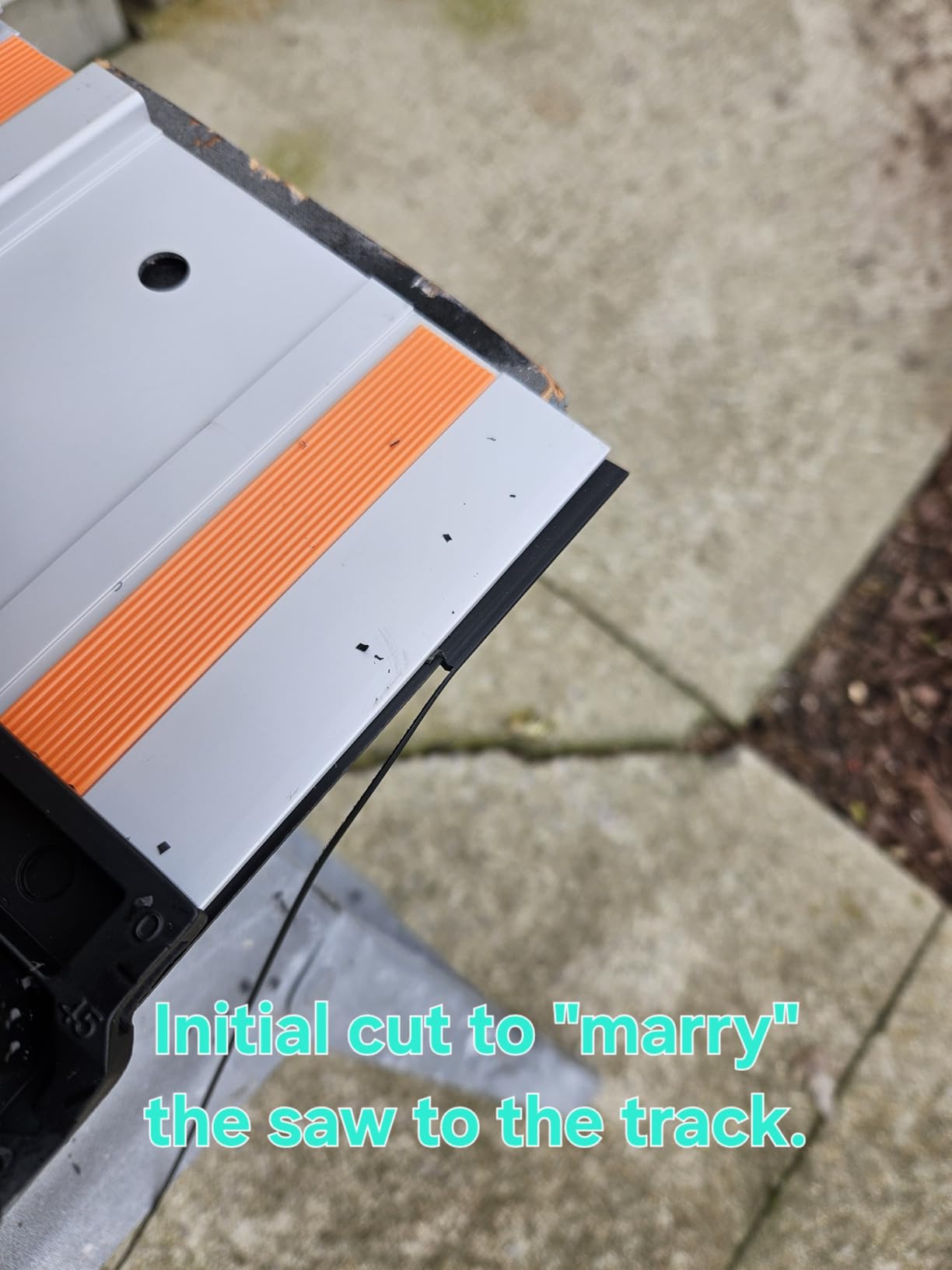 WEN Cordless 6.5-Inch Track Saw, Brushless with Variable Speed, Two 20V Max 4.0 Ah Batteries, and Charger (20691) customer photo 2