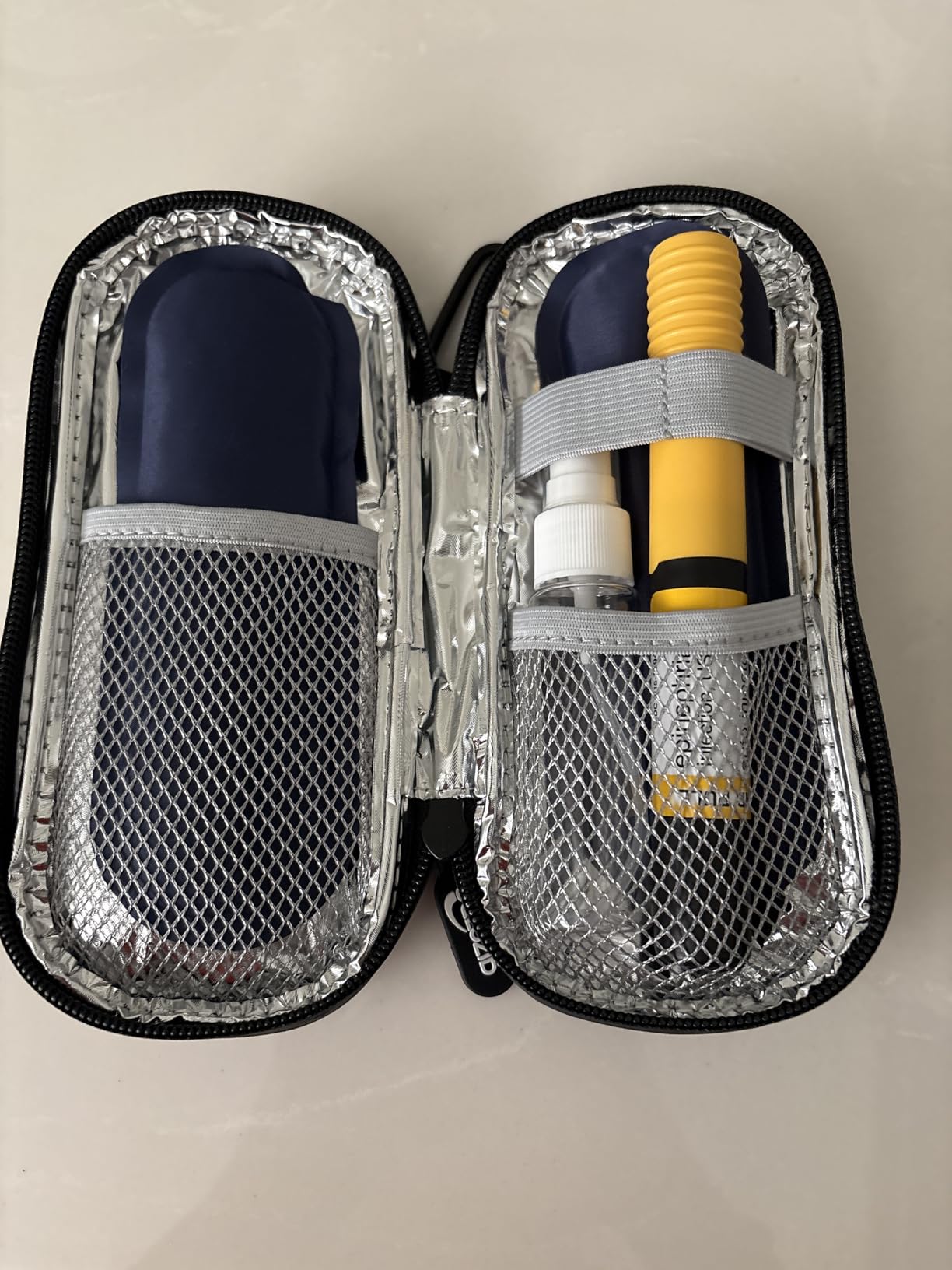 Insulin Pen Cooler Travel Case Diabetic Medication Insulated Cool Organizer with 2 Reusable Ice Packs for Insulin Pen and Other Diabetic Supplies, for the Daily Life and Trip(Black) customer photo 2