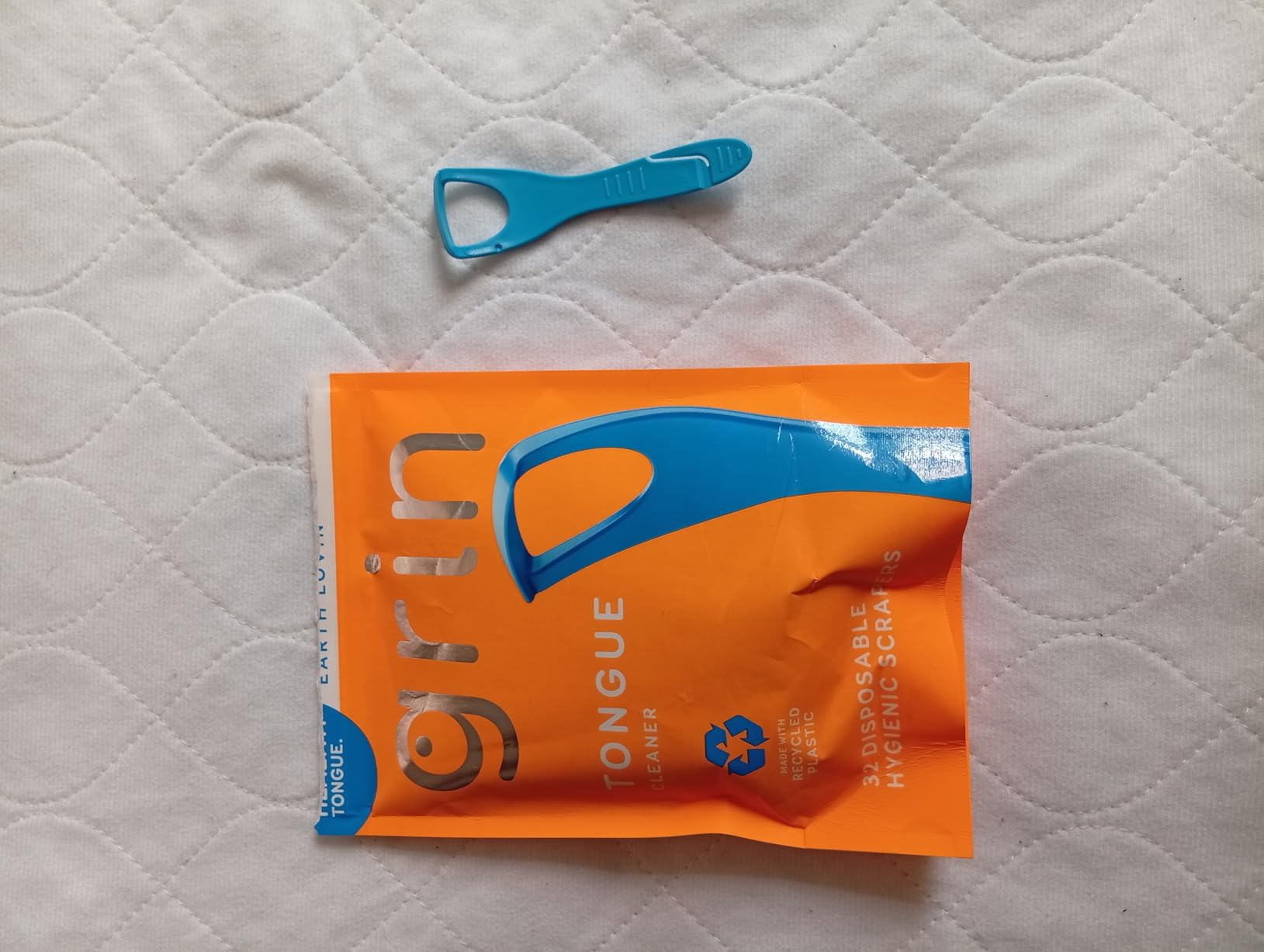 GRIN Tongue Cleaner, 32 Count, Disposable Tongue Cleaner, Hygienic Scraper, Recycled Plastic, Clean Tongue, Promote Fresh Breath, Includes Safe Fold- Back Tooth Pick customer photo 1