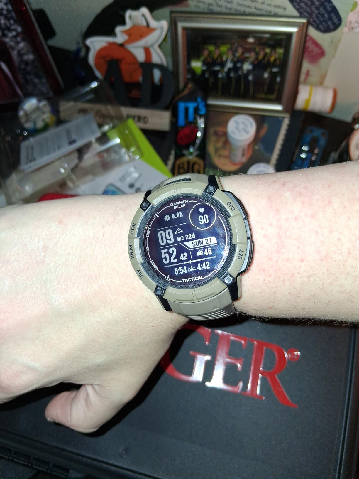 Garmin Instinct 2X Solar, Rugged GPS Smartwatch, Built-in Flashlight, Solar Charging Capability, Multi-Band GNSS, Graphite customer photo 2