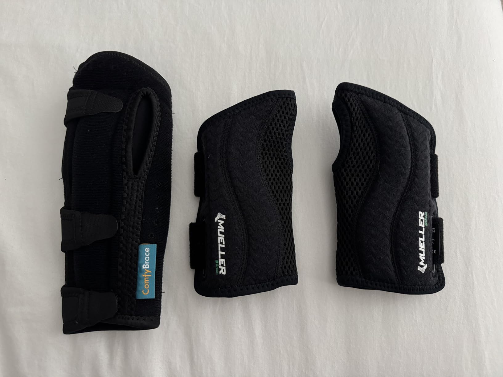 ComfyBrace® Carpal Tunnel Wrist Brace (Pack of 2) with Splint and Palm Cushion - (Adjustable and Fits Both Hands) - for Support, Carpal Tunnel, Tendonitis, Wrist Injury, and Pain customer photo 1