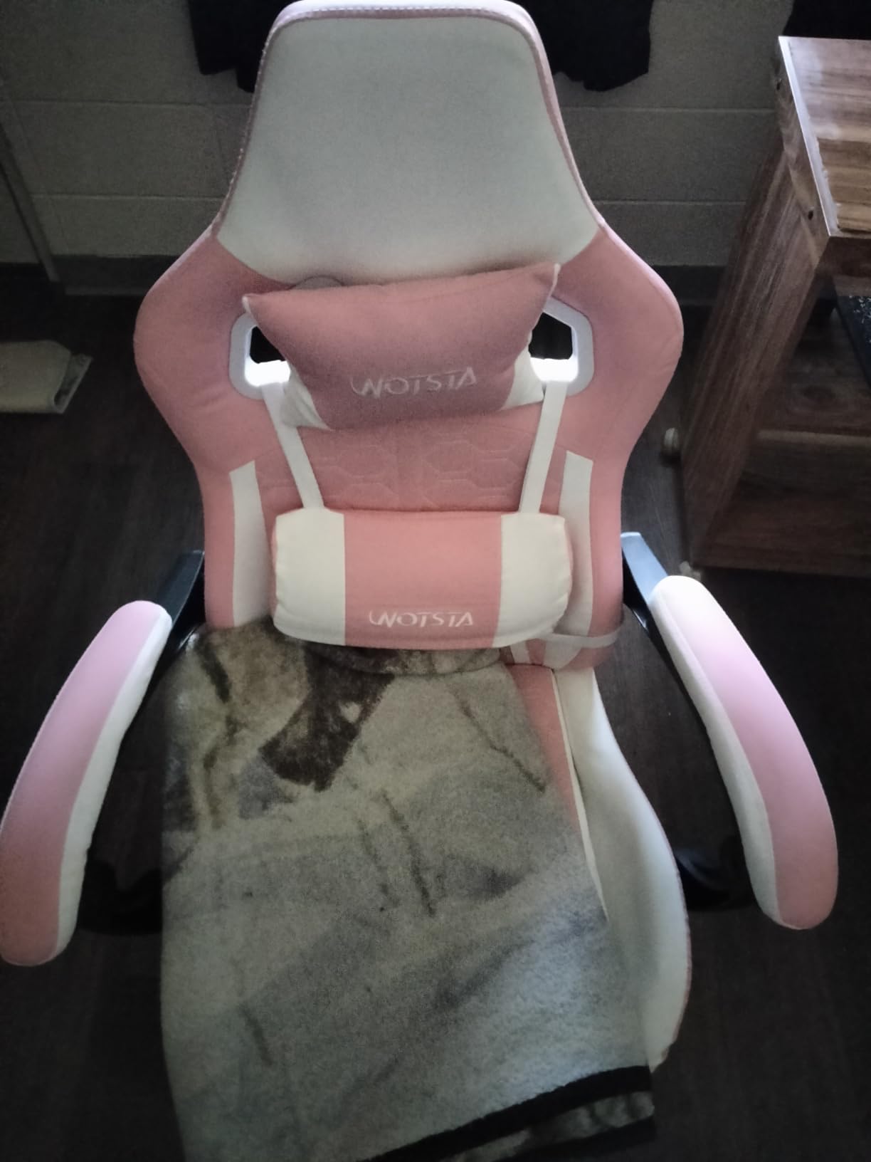 Gaming Chair with Massage, Ergonomic PC Gaming Chair with Footrest Comfortable Headrest and Lumbar Support, High Back, 300LBS (Grey) customer photo 1